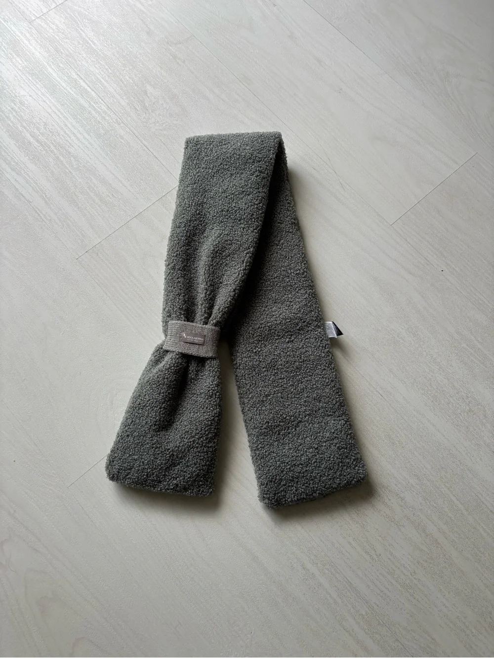 Women's Gray Fleece Scarf - Unbranded